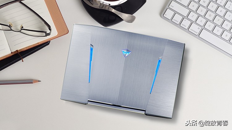 笔记本i7十代和i7八代的区别,i7八代加1060的笔记本吃鸡