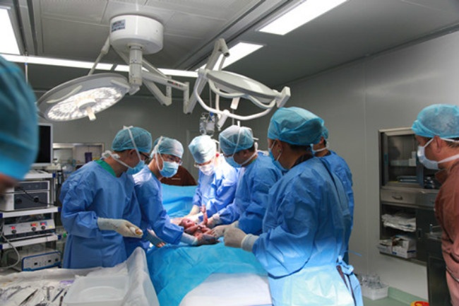 臀位剖腹产是横切好还是竖切好,想要二胎剖腹产是竖切还是横切