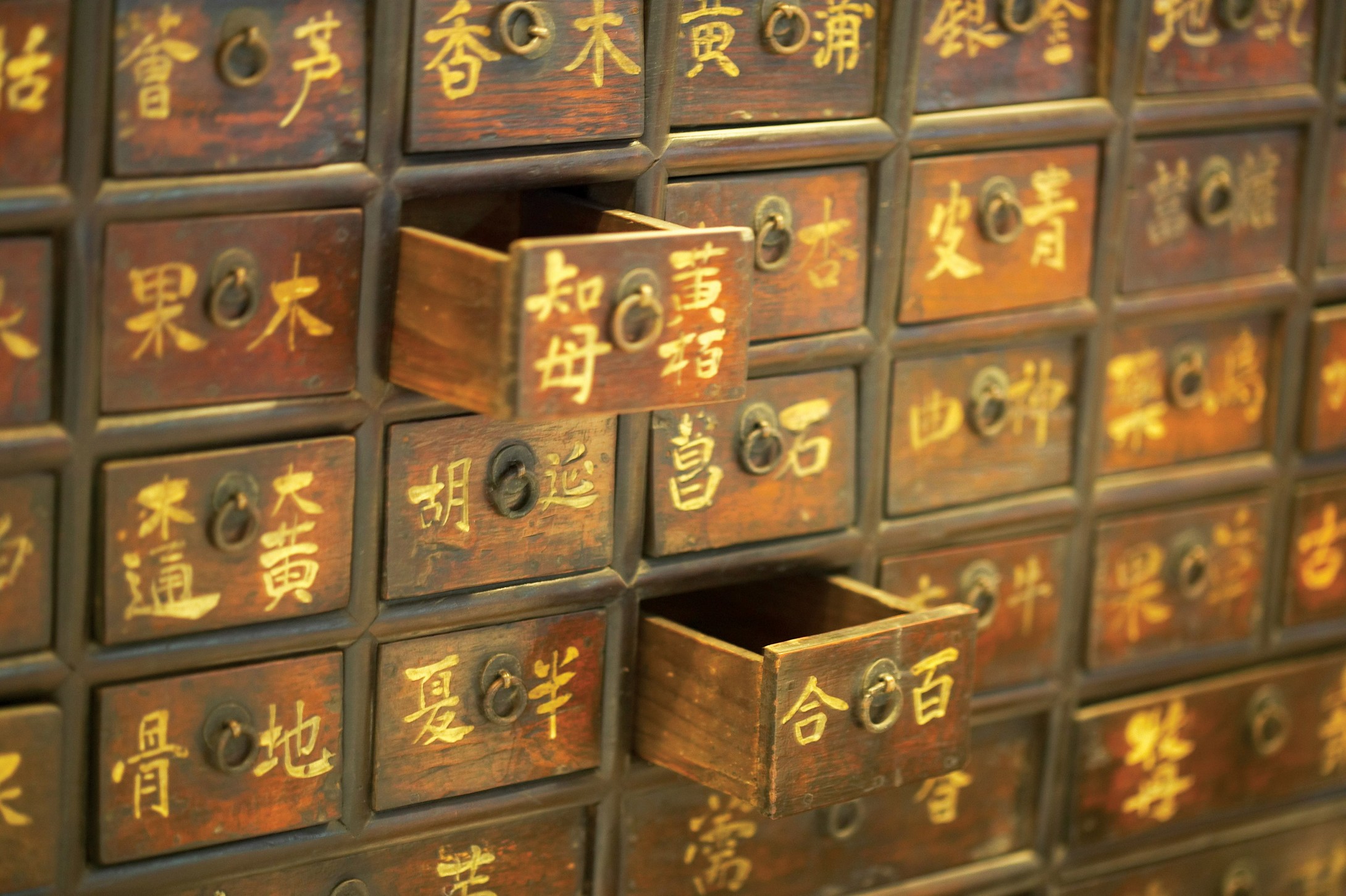 放射性肺炎的诊断与治疗进展,放射性肺炎的主要治疗措施是