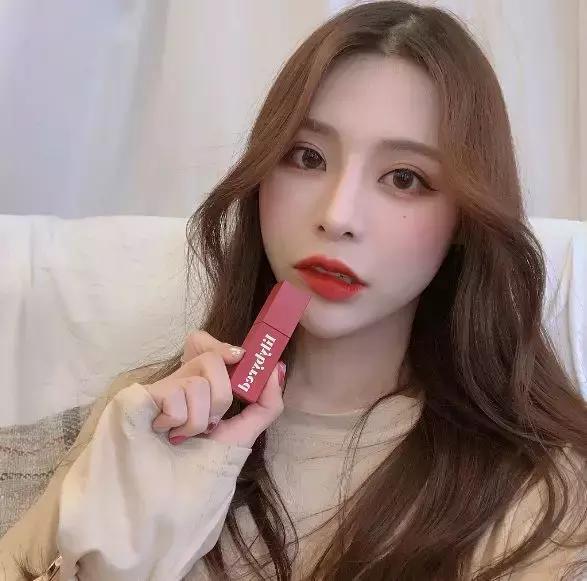 让李佳琦无法呼吸的神仙口红,千万别买!