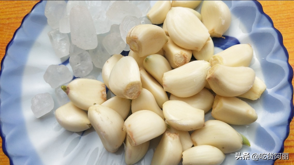 七彩椒怎样腌最好吃,酸脆七彩椒腌制过程