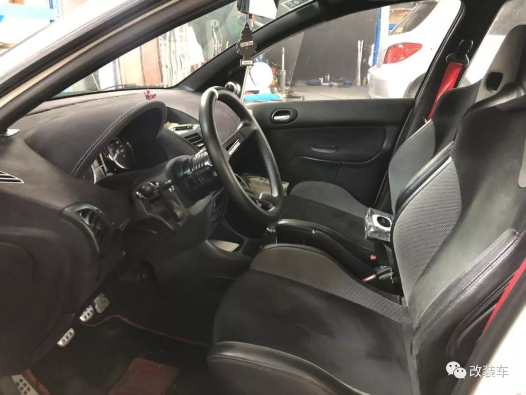 标致207最佳改装,最牛的标致207三厢改装