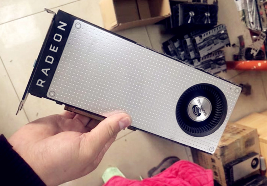 300元的矿卡上手体验，超便宜的矿渣RX470显卡！