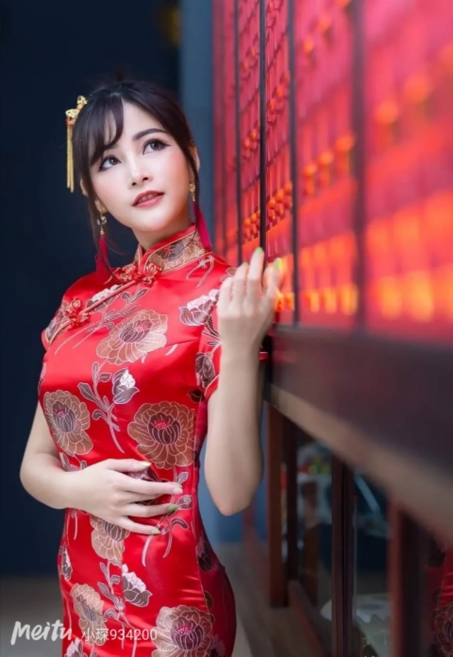 留在岁月深处的人的现代诗,现代情诗惊艳