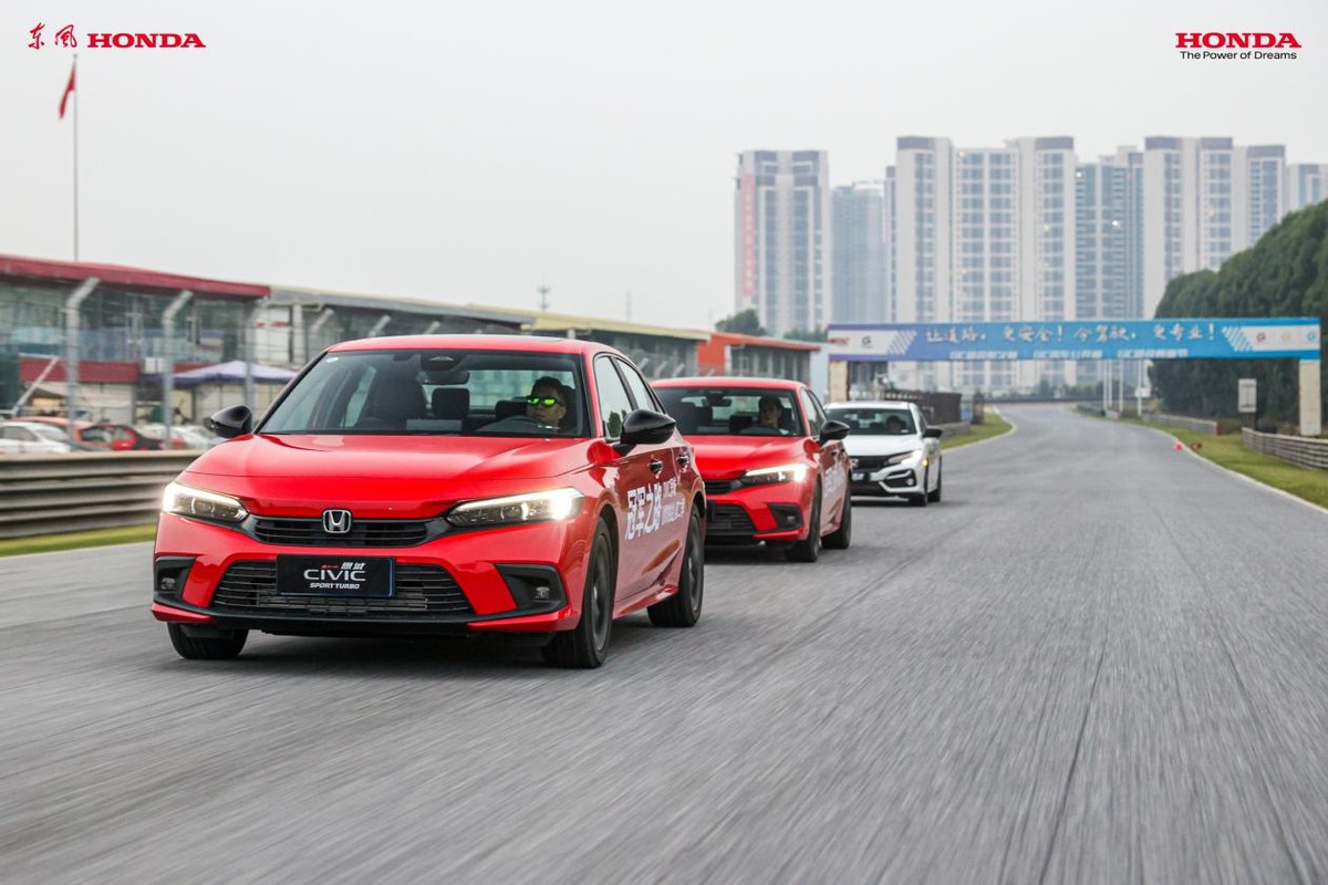 gic广东国际赛车场思域,十一代思域燃动版第一视角试驾