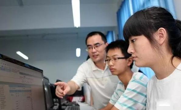 就业不比985差的4所211大学,这几所211大学可能要降分