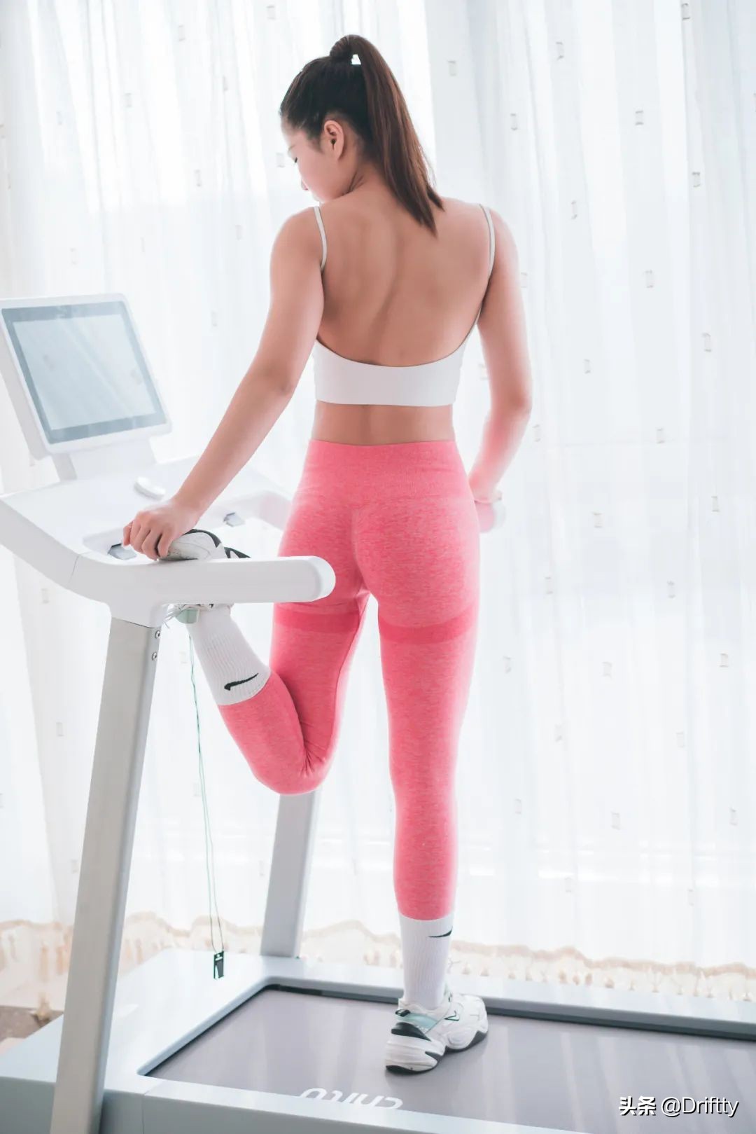 赤兔跑步机-私教追剧两不误｜告别枯燥健身方式「深度体验评测」