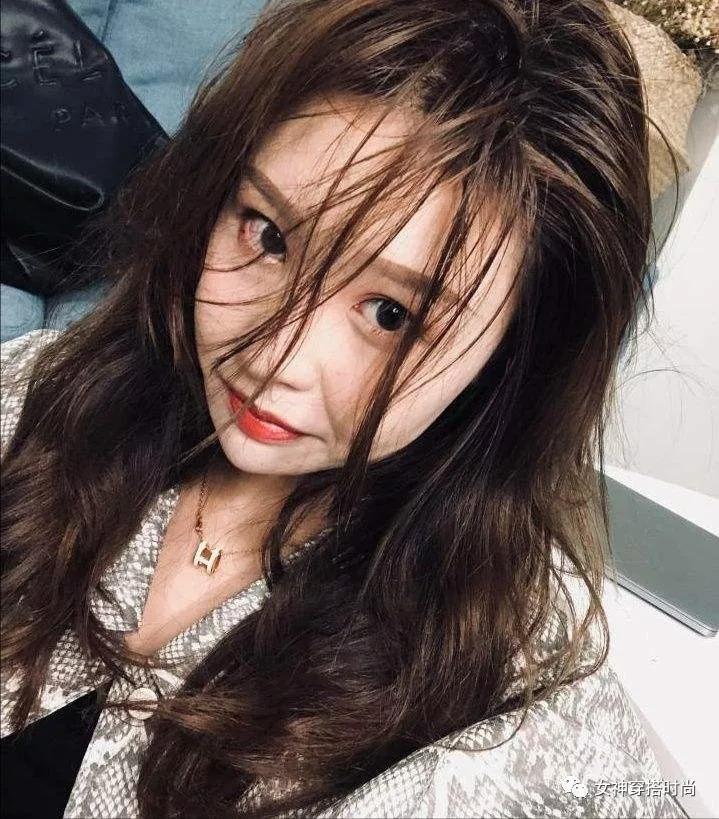 什么洗发水好用头发干枯蓬松,什么洗发水滋养干枯头发