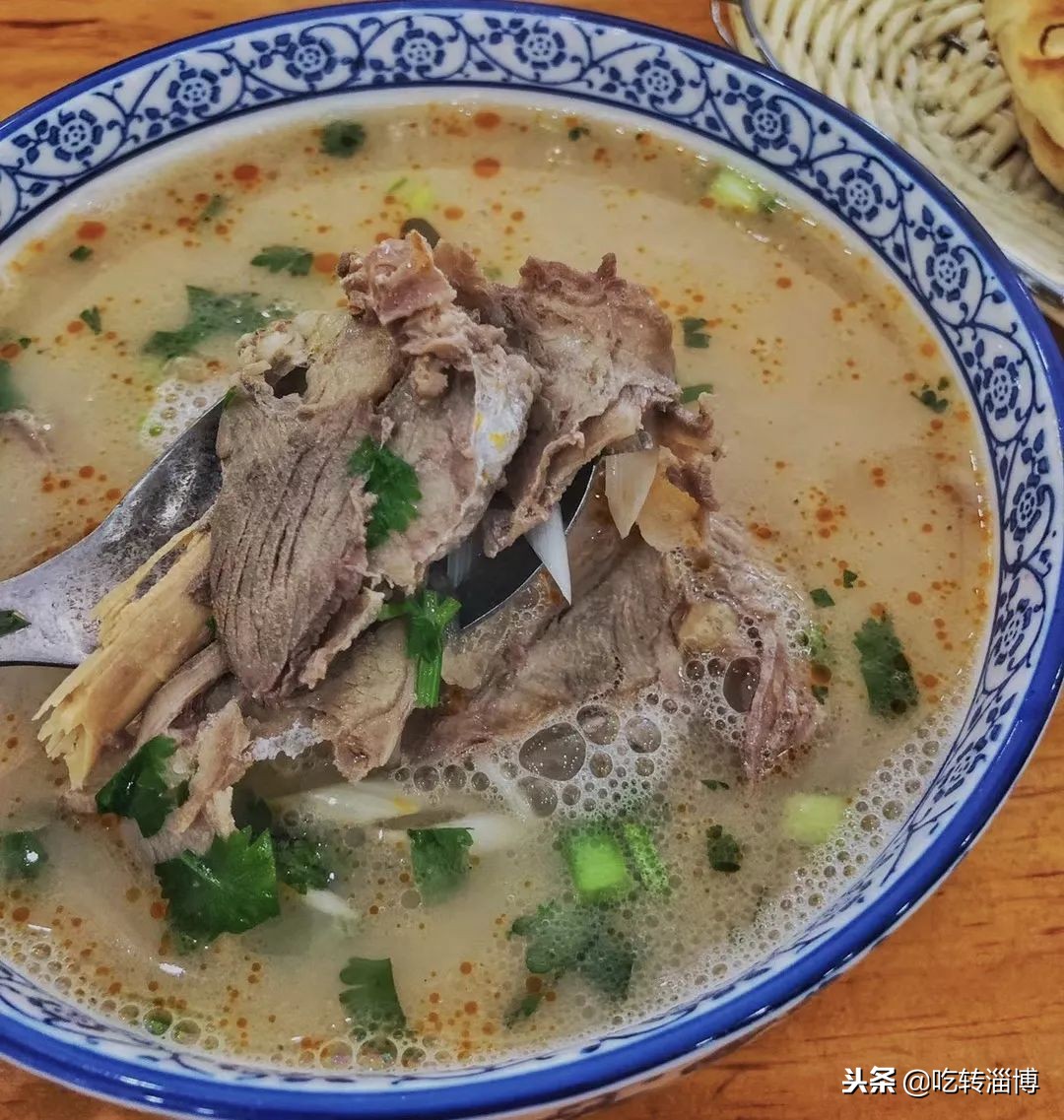 工资3000，还贷5000，淄博人的新老城区大pk，你会站哪边？