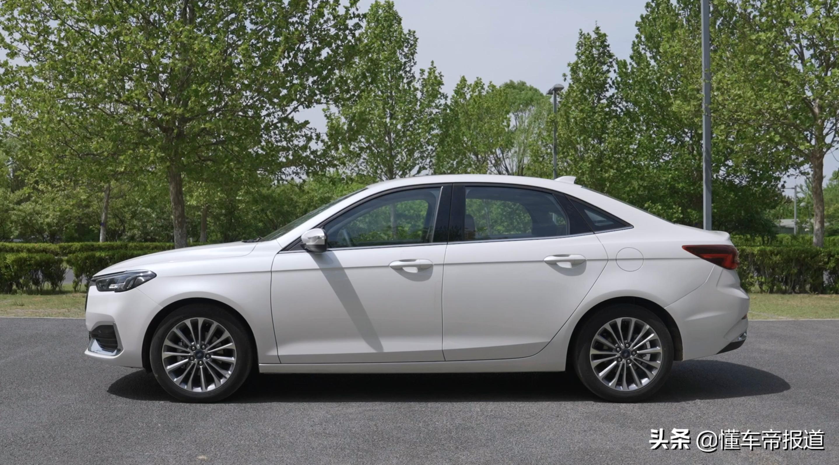 2021福睿斯四缸1.5t落地价,福特福睿斯四缸1.5l2021试驾