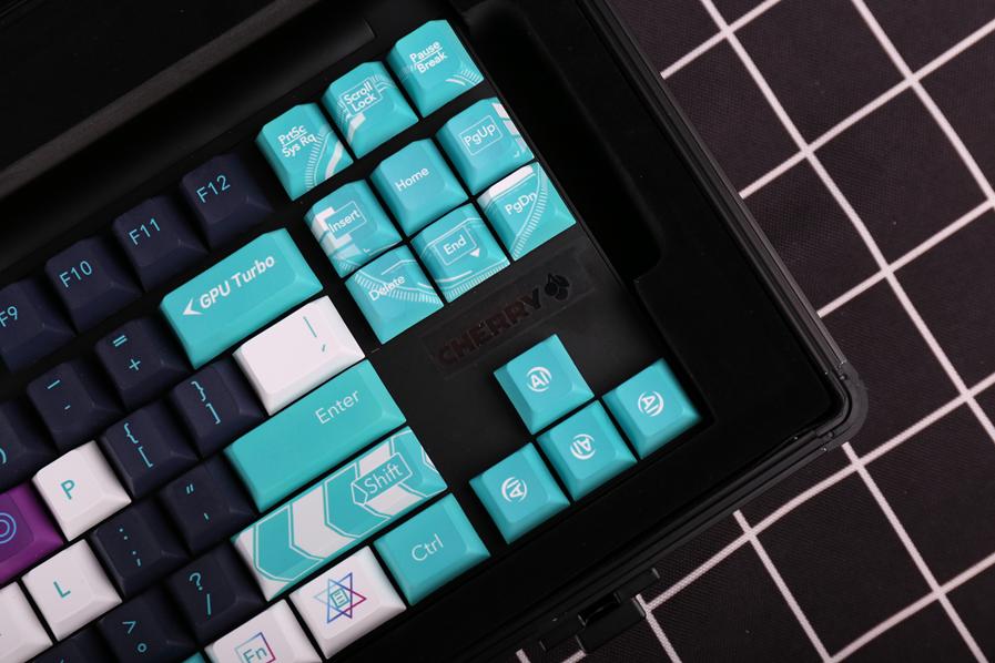 荣耀联名机械键盘怎么样,荣耀机械键盘推荐