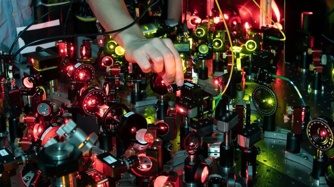 将化学反应变慢100万倍后，会看到什么？|赛先生