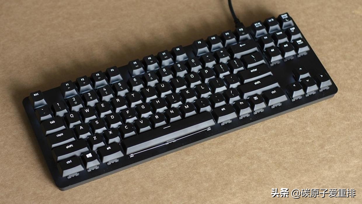 雷蛇黑寡妇蜘蛛标准版机械键盘,雷蛇黑寡妇蜘蛛键盘测评