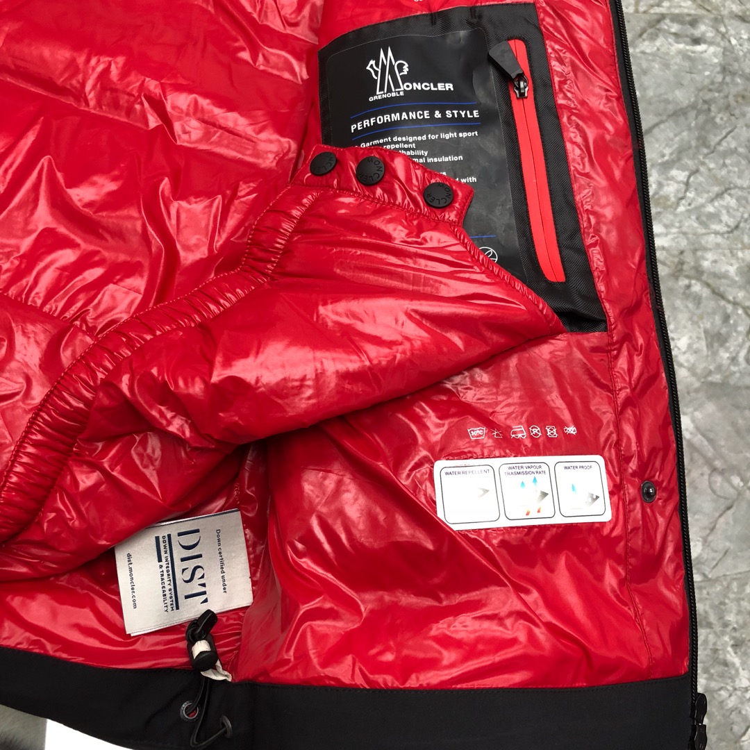 蒙口全黑长款羽绒服测评,北面和大鹅蒙口羽绒服哪个好