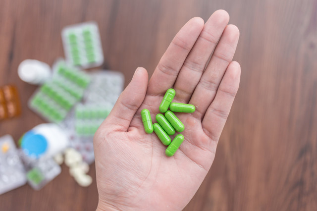 高血压补充叶酸什么时间吃最好,高血压叶酸是吃0.4毫克还是5毫克