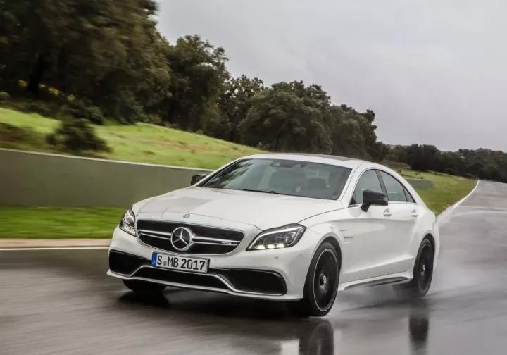 行驶时刹车异响踩刹车就没有异响,踩刹车有异响是怎么回事