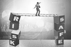 巴菲特如何躲避金融危机,老百姓怎么躲避金融危机