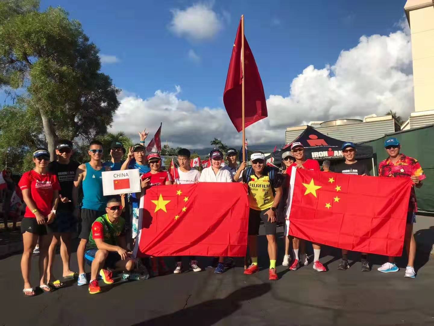 跑狐周记｜1:59:40基普乔格成功破2！Kosgei破女子世界纪录