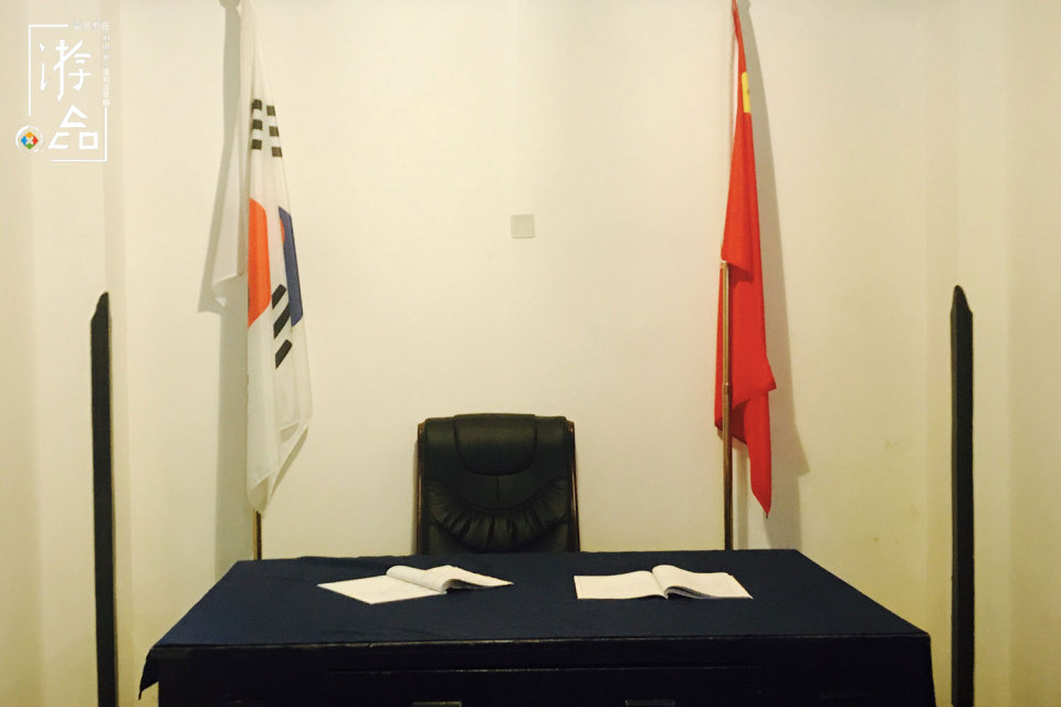 外国人看重庆8d魔幻城市光环广场,老外看七星岗莲花池