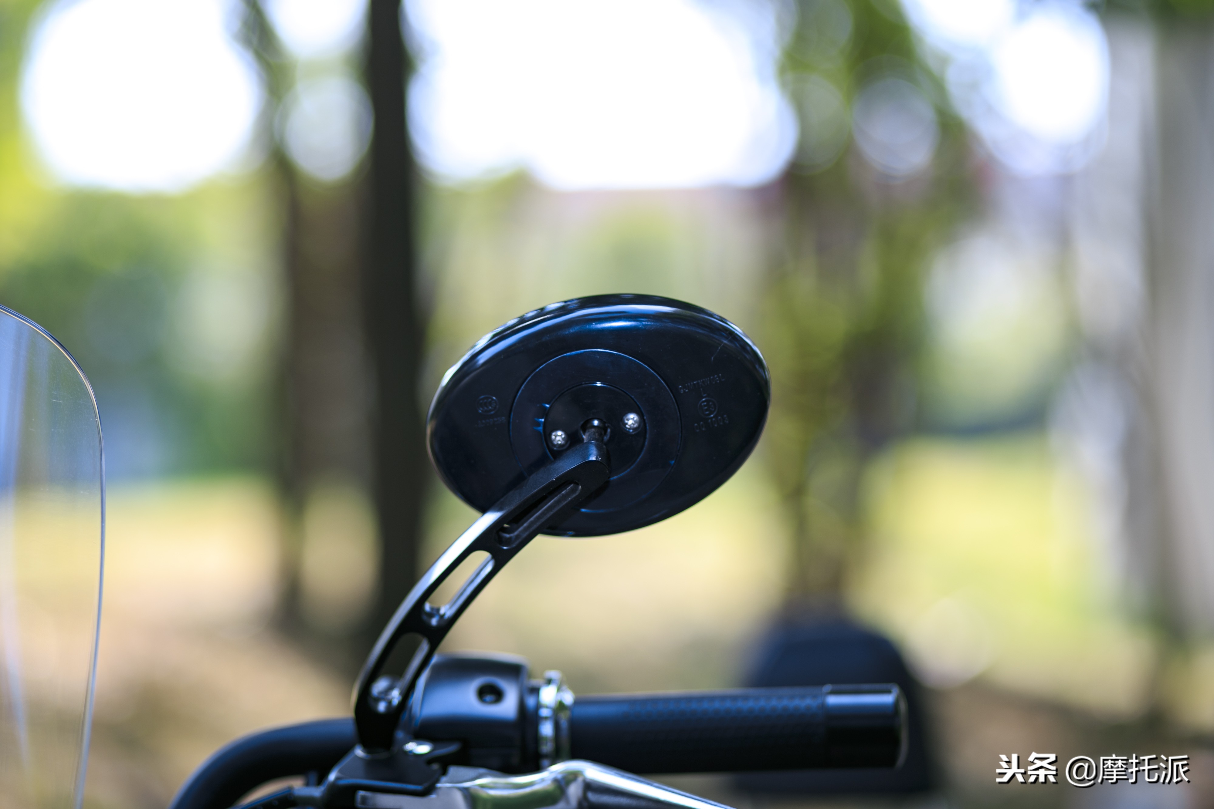 凯威极光200摩托车,钱江凯威荣光202和极光200的区别