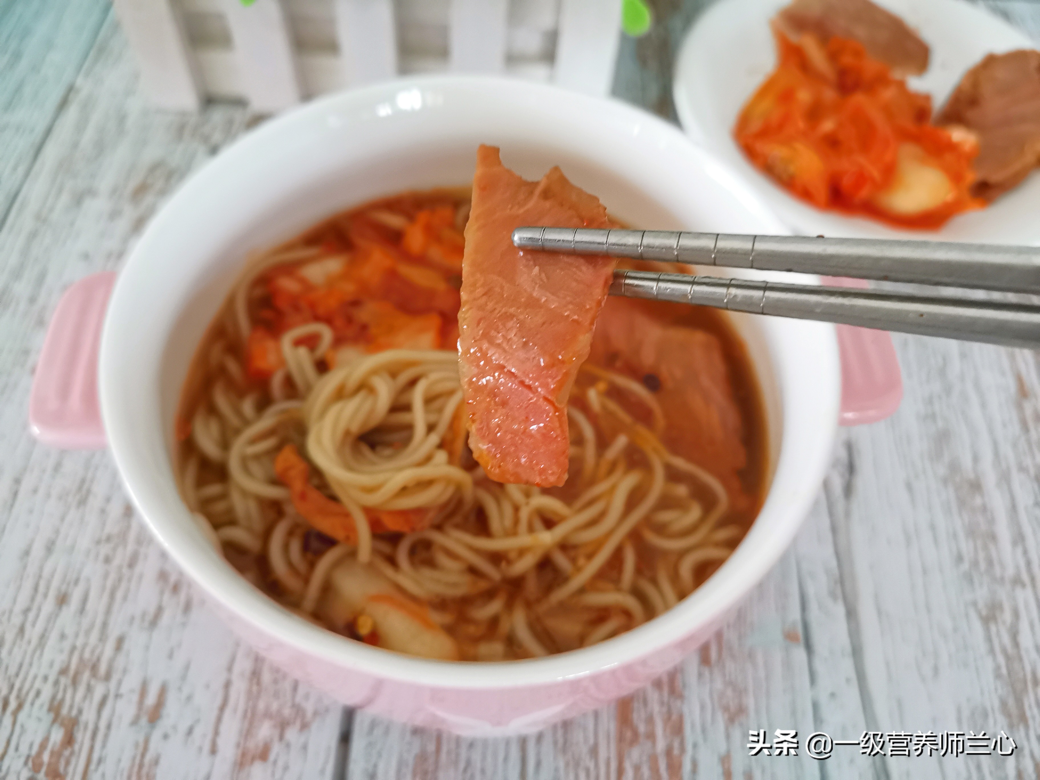 东北老公在家做烤冷面,广西冷面30元