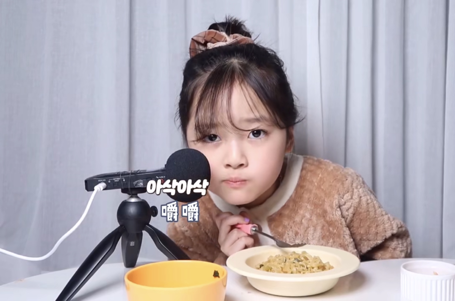 退圈读书、捞快钱、疑似“秃顶”，“表情包”萌娃现状大不同