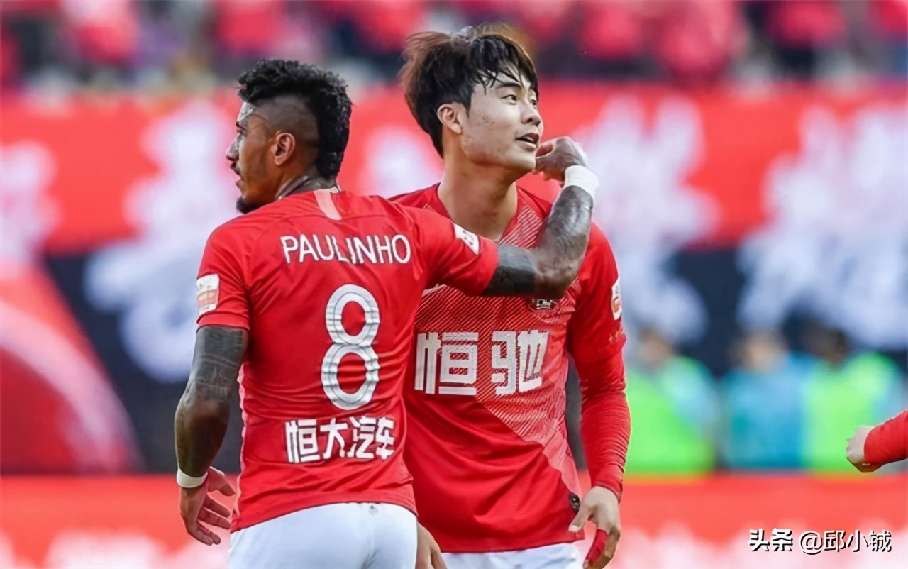 足球场失意瞬间,恒大足球巅峰时刻主场气氛