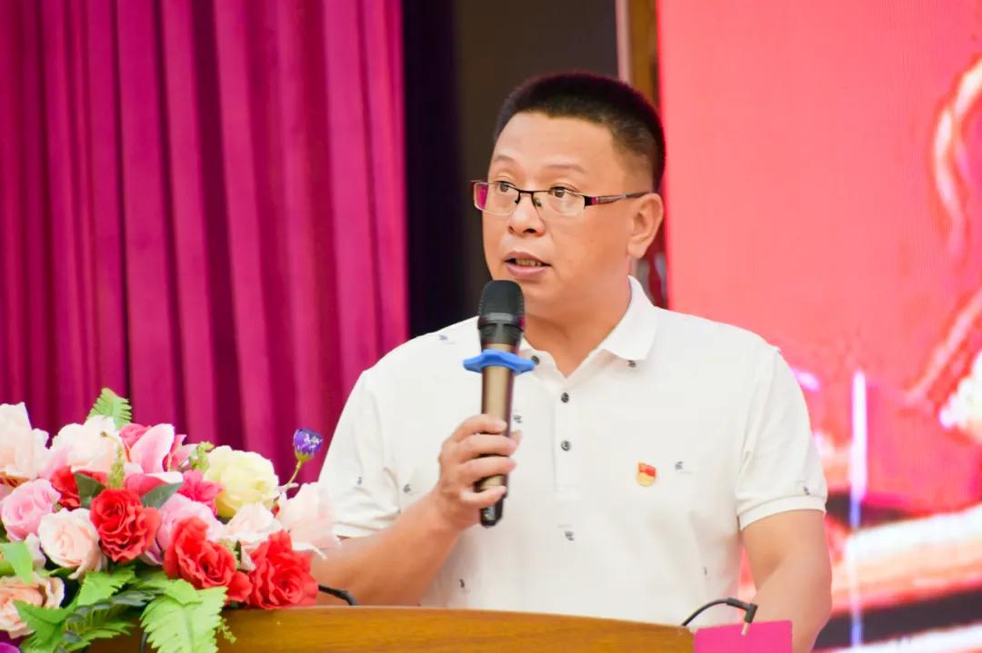 儿童庆祝建党100周年文艺汇演,庆祝建党百年文艺演出儿童合唱