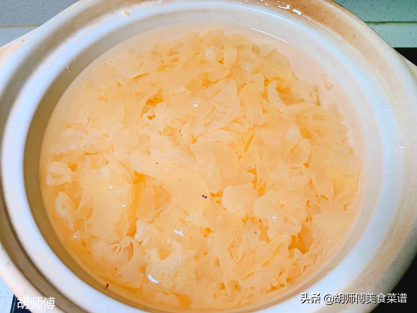 银耳要怎么煮才能软烂粘稠,新鲜银耳怎么煮才能煮得软烂