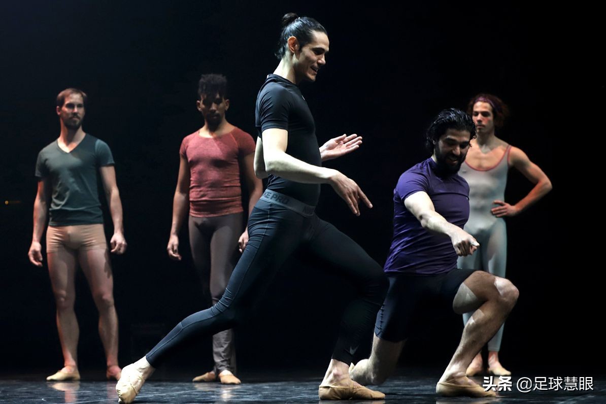 贝尔爱打高尔夫算个啥？卡瓦尼：我是一位古典芭蕾舞爱好者