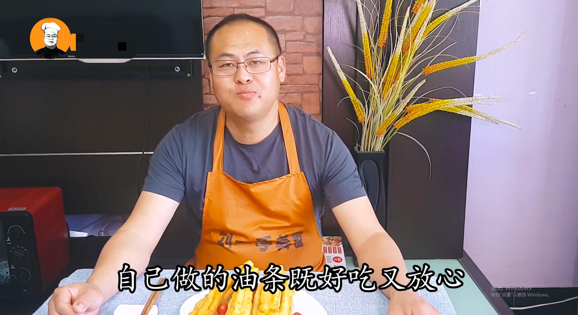 油条怎么做酥脆松软完整教程摆摊,摆摊油条的做法和配方全过程