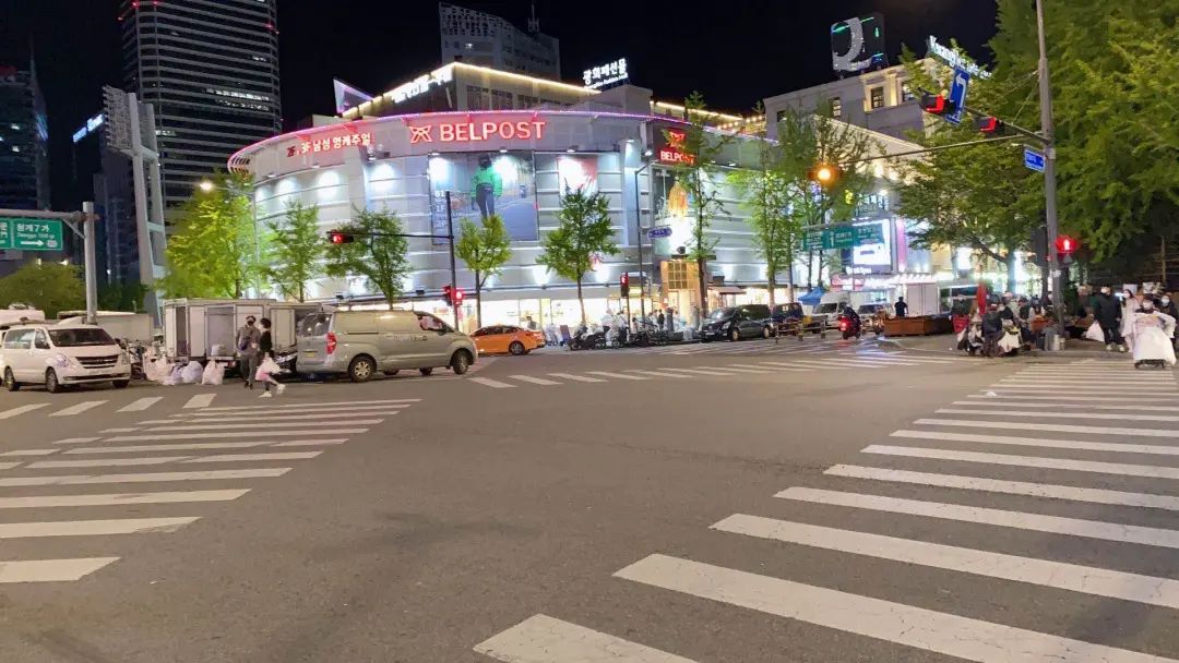 东大门清仓处理女装直播大码,店铺即将关门亏本清仓