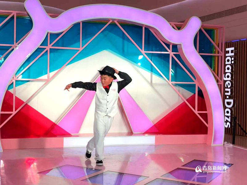 自古英雄出少年广场舞,自古英雄出少年上春晚