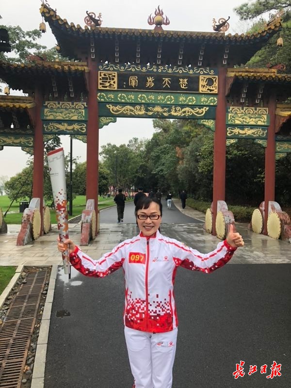 军运会火炬传递武警,军运会火炬传递走进联勤保障部队