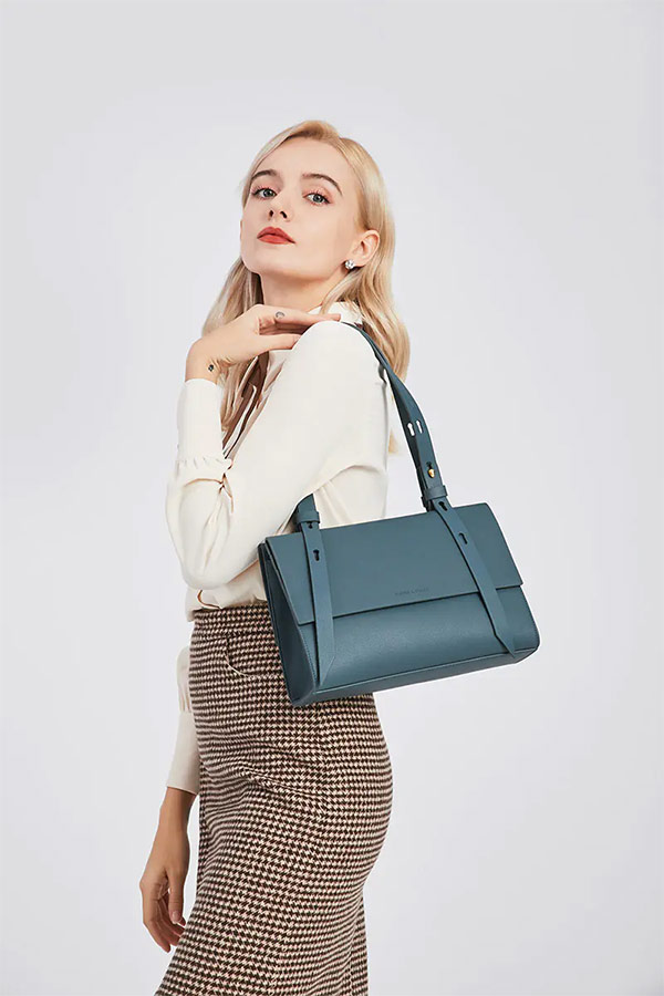 鎯充拱鏂板寘浣嗘瘡涓棫鍖呴兘鑸嶄笉寰楀嚭,cavinkalan瀹樼綉鍖呭寘