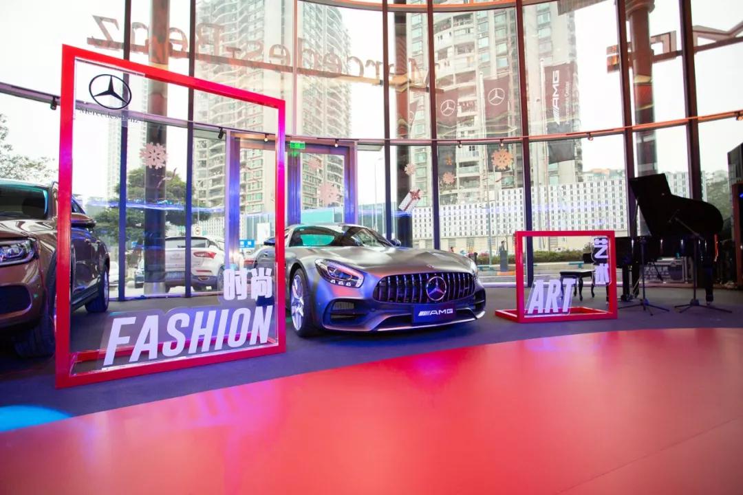 奔驰网红店,打卡网红店有什么意义