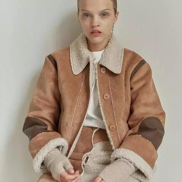 孔孝真同款衬衫豹纹绿色,孔孝真穿搭都是什么品牌