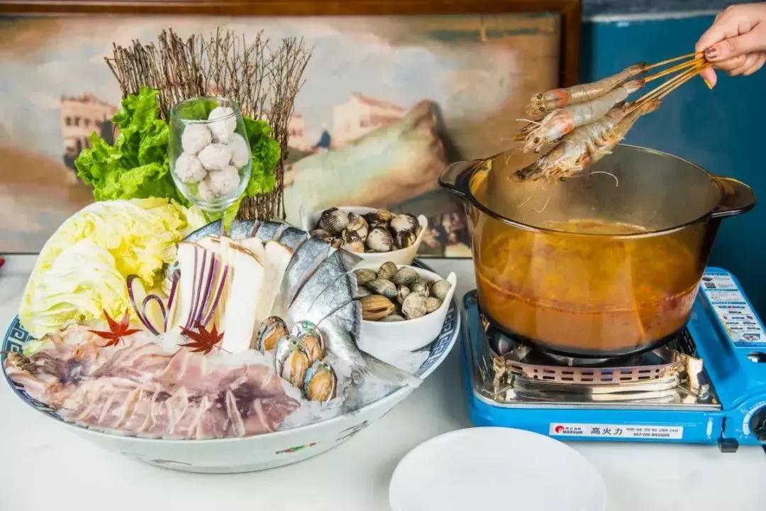 感恩不用花大钱！还有免单机会！天津这条街要火了……