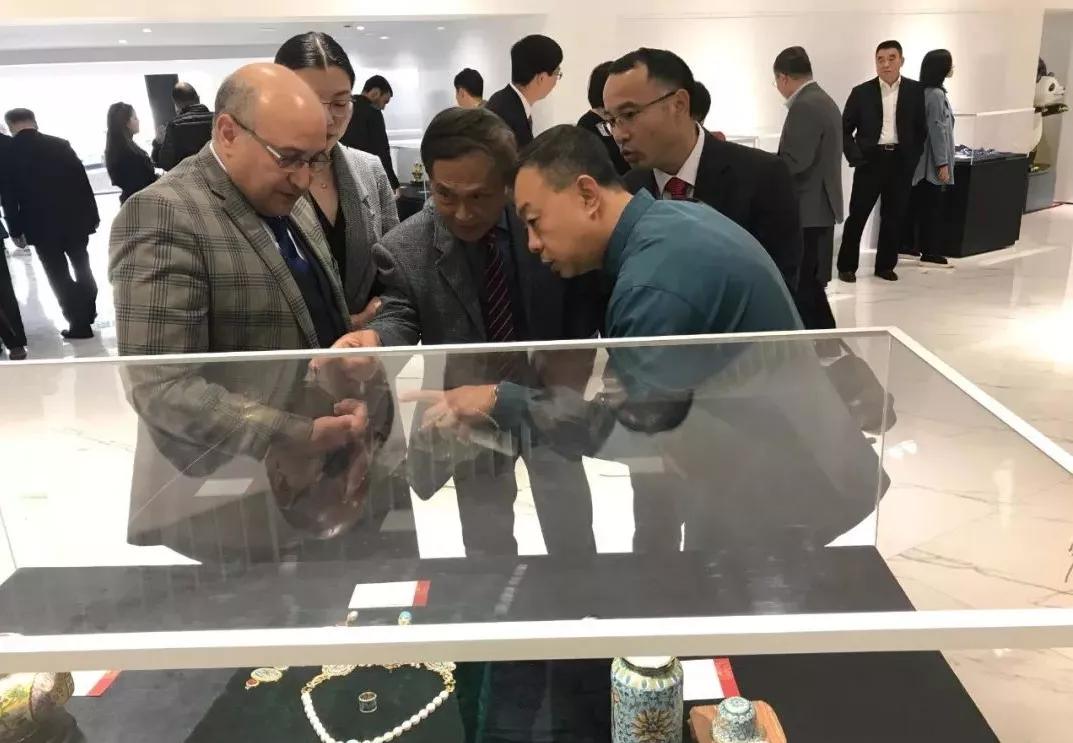 马踏飞燕是什么时期的雕塑作品,马踏飞燕铜奔马简介