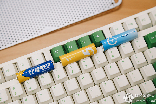 买了半辈子电池,才发现这样买得值:市售5号电池大横评