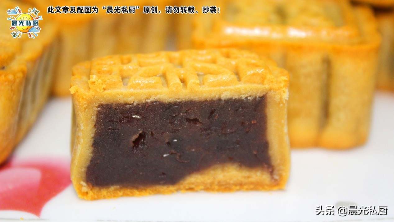 老式月饼饼皮的调配,广式五仁老月饼软糯香甜