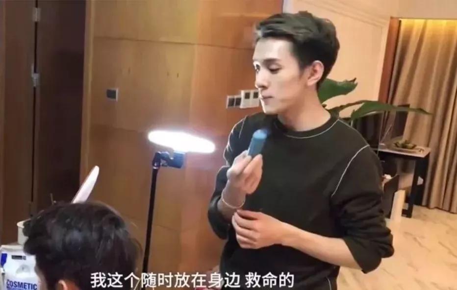 李佳琦请假暂停直播