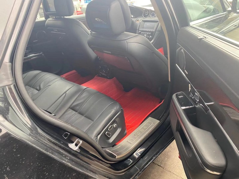 捷豹xjl为啥有的带小豹子,捷豹xj典藏版黑武士