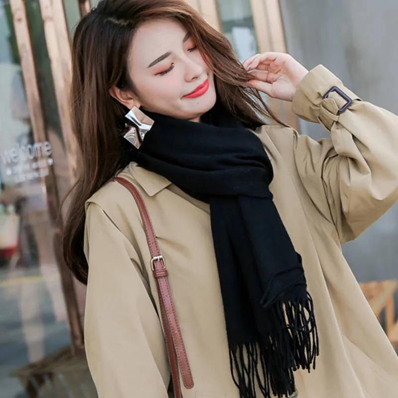 冬季围巾系法这样围好看又暖和,围巾系成披肩的方法