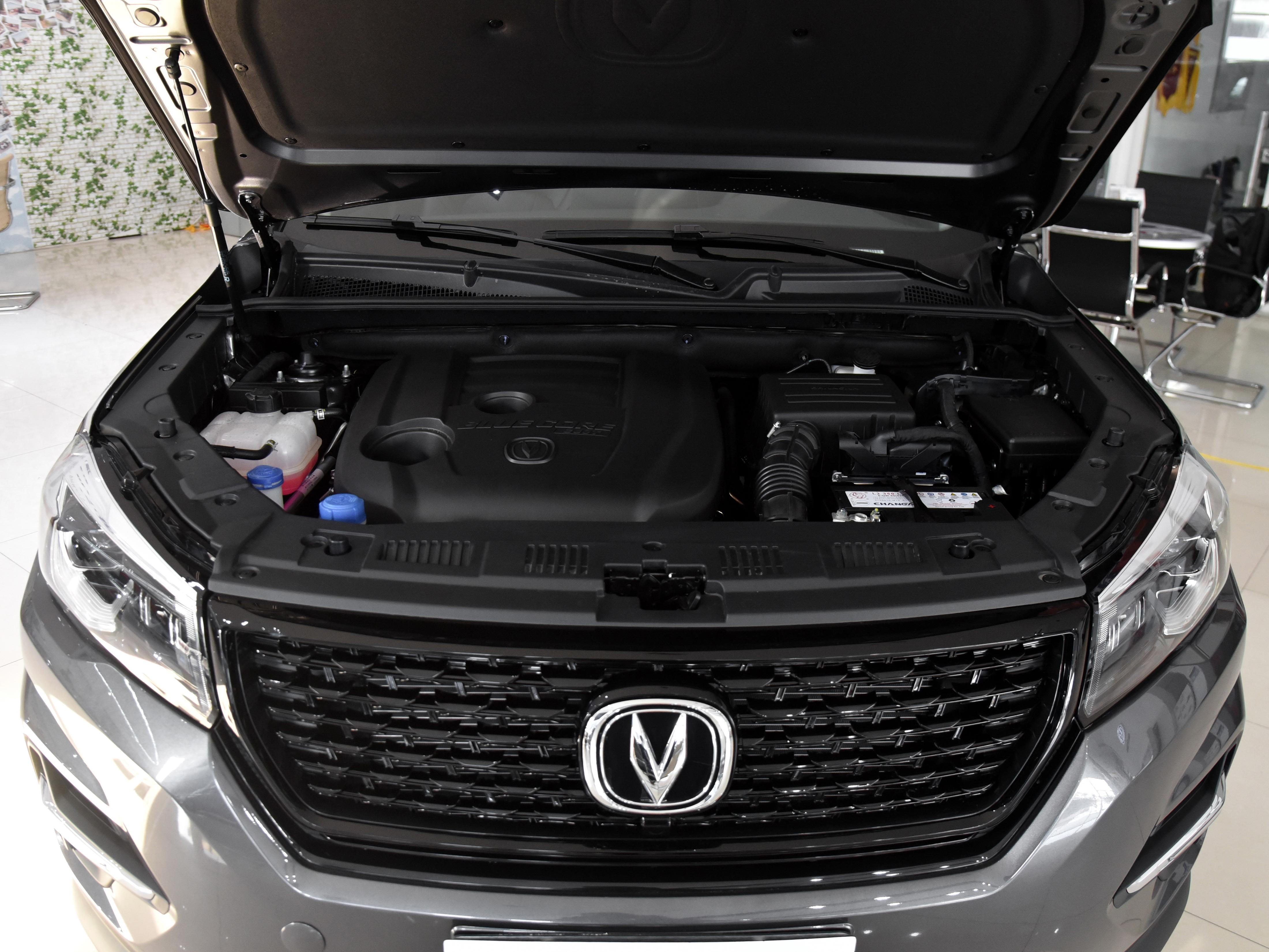 外观好看舒适动力强跑高速稳的suv,新款长安cs75哪一款最值得购买