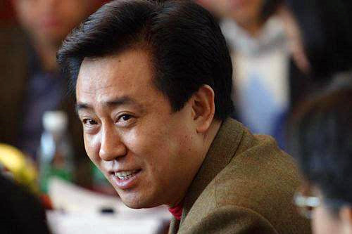 下属违反制度让人头疼,看许家印管理手段,容易令下属听命于你