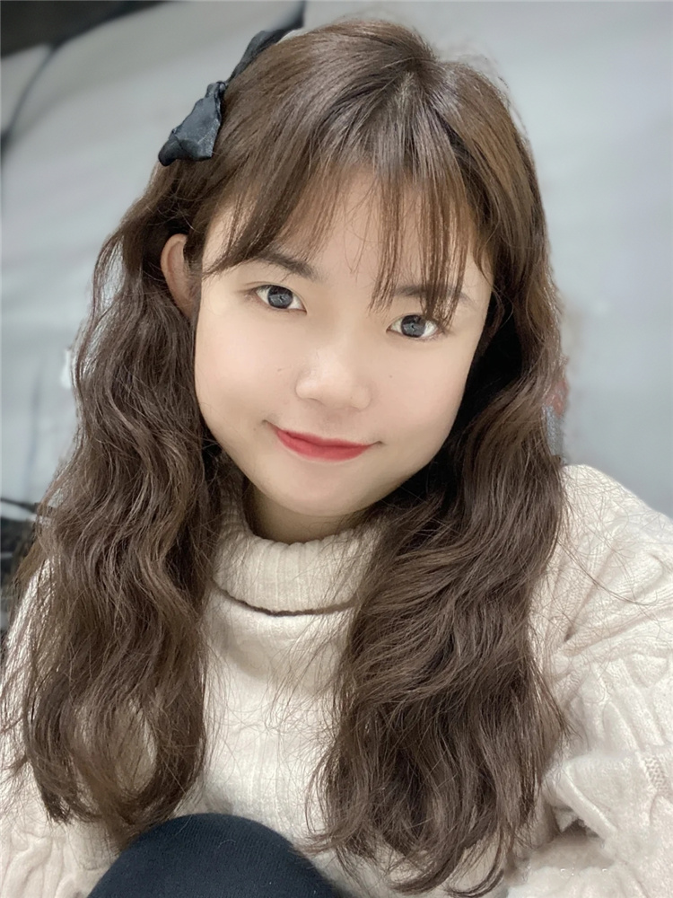 脸显大的女生发型,脸大女生日常发型