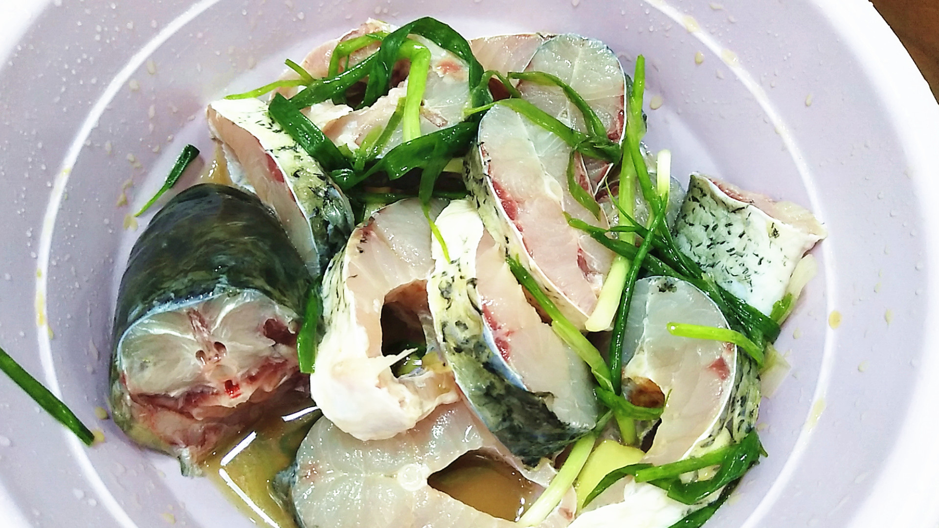 酸菜鱼的家常做法草鱼加豆腐,红烧草鱼焖豆腐的家常做法视频