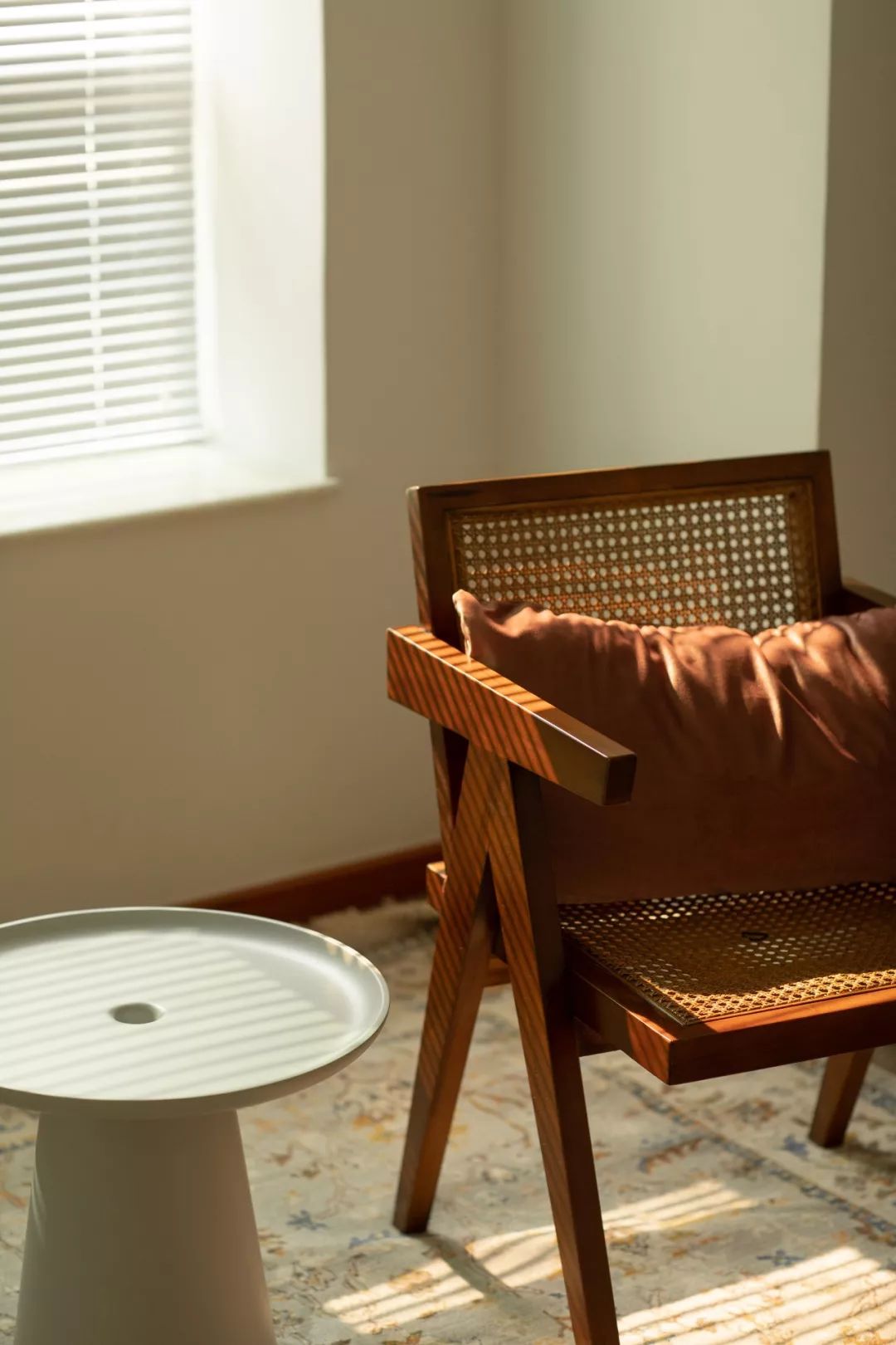 美女老板改装自述：从老旧房到精致办公室，这期间的经历我想说