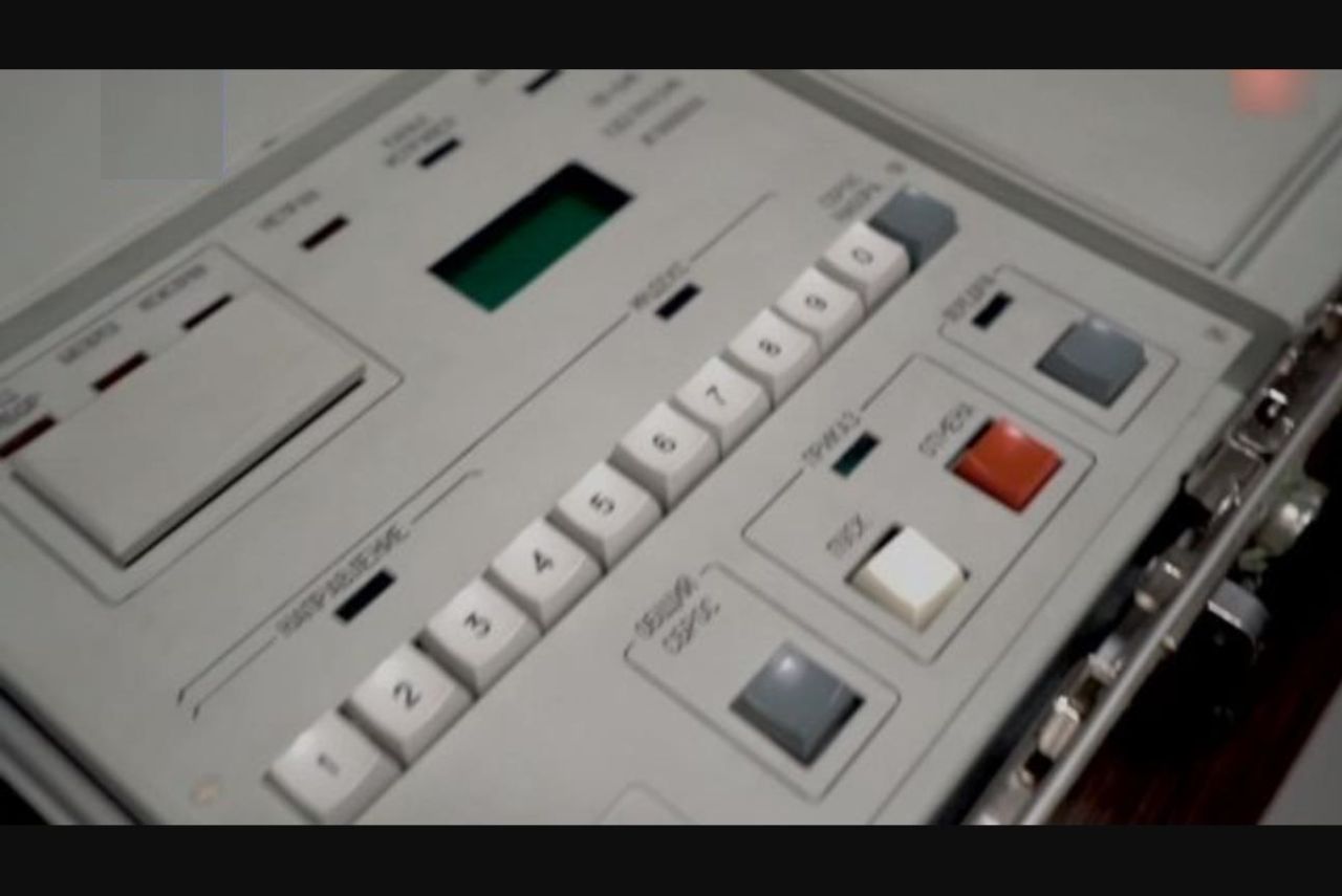 普京携带核手提箱的军演,普京核手提箱最新消息